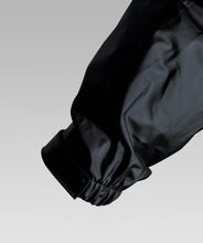 Load image into Gallery viewer, RR Signature Raincoat (Black)