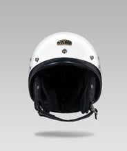 Load image into Gallery viewer, CLUBMAN (White) + Cap + Chin Guard (Selama Persediaan Masih Ada)
